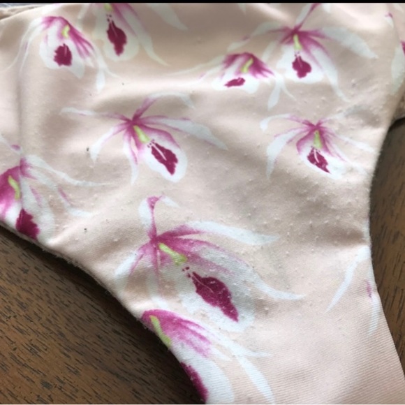 Acacia island orchard bikini top and bottom - Picture 9 of 11